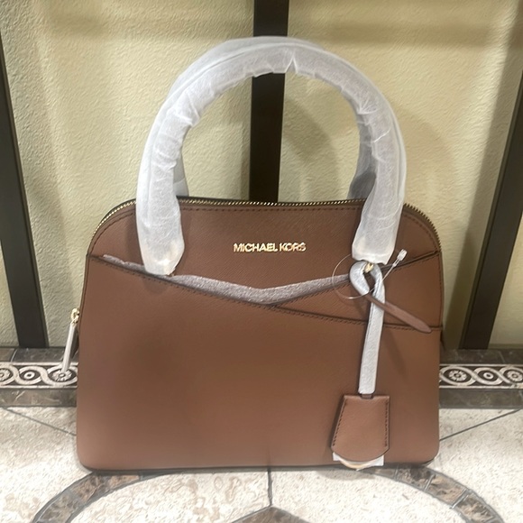 Michael Kors Jet Set Travel Medium Saffiano Leather Dome Satchel - Picture 2 of 13